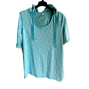 Lane Bryant Livi Active Asymmetrical Short Sleeve Hoodie, Kangaroo Pocket  18/20